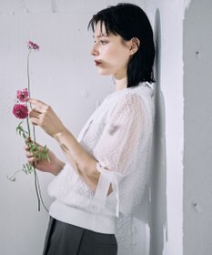 自由区 【カトリエムブーケ】Expression delicate ドットシアー・リボンスリーブトップス