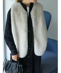 AMERICAN HOLIC 丈違いフェイクファーベスト