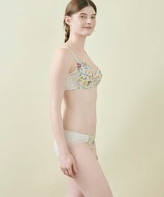 une nana cool MADE WITH LIBERTY FABRIC さあわたし レース 脇高ブラジャー