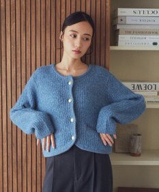 earth music&ecology ゴールド釦ショートニットカーディガン