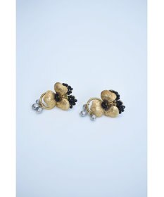 monshiro 【パール】ビオラ イヤリング（ブラック）