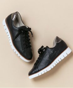Dominic3 スターパンチングレザースニーカー