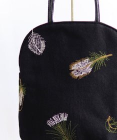 AND WOOL 鳥の羽刺繍のバッグ
