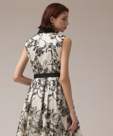 GRACE CONTINENTAL フラワー刺繍ボウタイドレス