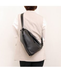 UNBILLION カシュカシュ cachecache / 2way変形ショルダーバッグ