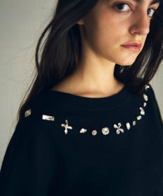 GRACE CONTINENTAL マルチビジューニットトップ