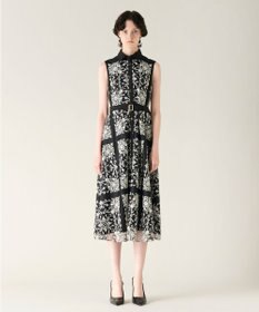 GRACE CONTINENTAL 刺繍フレアドレス
