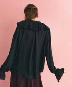 GRACE CONTINENTAL スキッパーラッフルブラウス