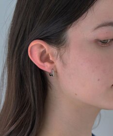 Phoebe 【金属アレルギー対応】メタル×ビジュー2ラインピアス　シルバー/サージカルステンレス