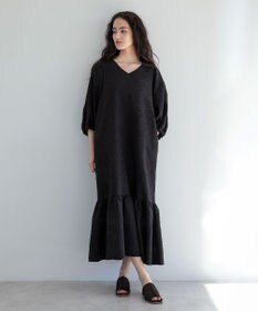 Green Parks ■ＥＳＣＡＲ　エンボスＶネックワンピース