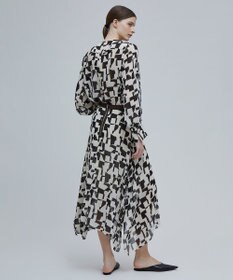 BEIGE， LUCIE / ランダムヘムスカート