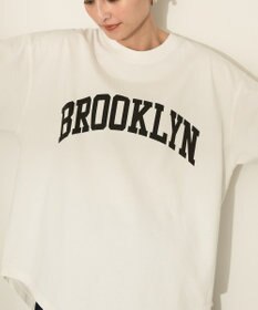 AMERICAN HOLIC BROOKLYN カレッジロゴBIGTシャツ