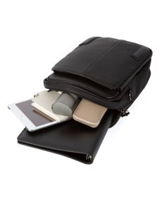 ACE BAGS & LUGGAGE LO HOMME PRESSE アルカイックソフト 本革 縦型ショルダーバッグ 大 71783 ロ・オム・プレッセ