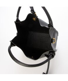 UNBILLION カシュカシュ cachecache / 1枚革風ショルダーベルト付ディテールトート