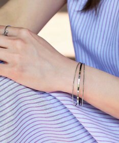 Tiaclasse 重ね付け風バングル