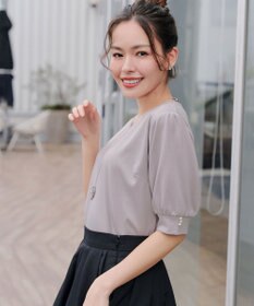 Tiaclasse L 【小倉優子さん着用・洗える・接触冷感・汗ジミ防止】“サマさまカットソー”パール付きパフスリーブトップス