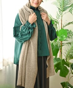 AND WOOL 〈上質な素材と手仕事から生まれたニット〉ホワイトカシミヤ100%の大判ストール