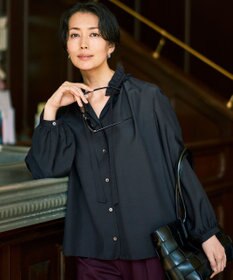 自由区 【SHIHOさん着用】ブライトローン ブラウス