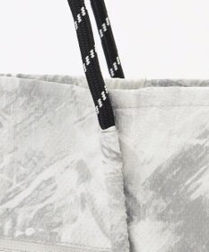 JOSEPH ABBOUD MOUNTAIN 【軽量/ECO撥水/ポケッタブル】エンボスプリント トートバッグ