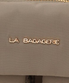 LA BAGAGERIE ダブルフロントポケットショルダー