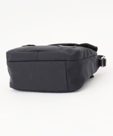 Y'SACCS ダブルタブ　トラベルポシェット