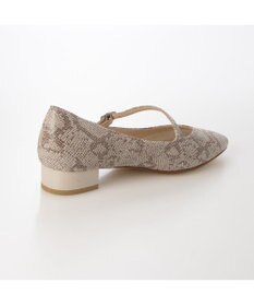 Riz raffinee <Riz raffinee>斜めストラップパンプス