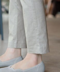 Tiaclasse L 麻混ストレッチテーパードパンツ