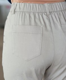 Tiaclasse L 麻混ストレッチテーパードパンツ