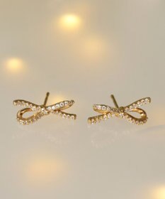 Phoebe フィミニティーリボンビジューピアス