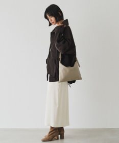 russet エンボスモノグラム ソフトレザーショルダーバッグ(CE-1547)