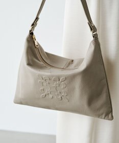 russet エンボスモノグラム ソフトレザーショルダーバッグ(CE-1547)