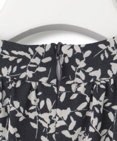 23区 【洗える】シャドーリーフ プリント ブラウス