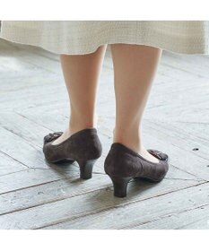 Riz raffinee <Riz raffinee>バックルモチーフコンビパンプス