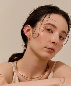Phoebe 〈金属アレルギー対応〉スイングドロップピアス　ゴールド/ニッケルフリー