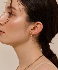 Phoebe 〈金属アレルギー対応〉スイングドロップピアス　ゴールド/ニッケルフリー