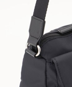 Y'SACCS ダブルタブ　トラベルポシェット