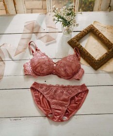 San-ai Resort（三愛水着楽園） 【WEB限定】【プチプラブラセット】純欲カラーヌーディーレーシーストリングブラ＆ショーツセット 【northerly】