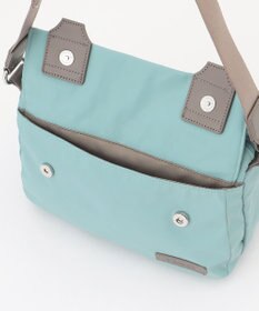 Y'SACCS ダブルタブ　トラベルポシェット