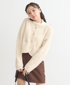 earth music&ecology ゴールド釦ショートニットカーディガン