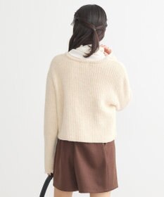 earth music&ecology ゴールド釦ショートニットカーディガン