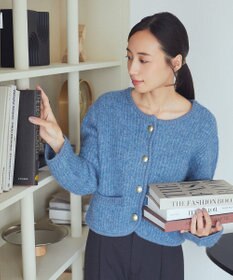 earth music&ecology ゴールド釦ショートニットカーディガン