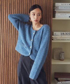 earth music&ecology ゴールド釦ショートニットカーディガン