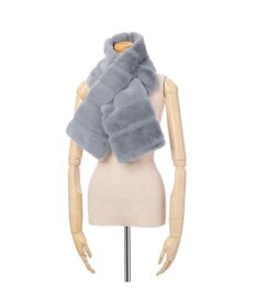 MOONBAT 【洗える】フルラ （FURLA）フェイクファー マフラー ロゴプレート付 差し込み ティペット