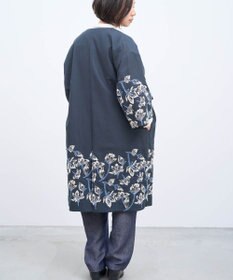 muuc 〈遠州織物の工場で織られた上質なコットン生地〉モクレン刺繍 ノーカラー ワイドシルエット コート（セットアップ可能）