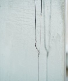 YECCA VECCA ウェーブメタルコードネックレス