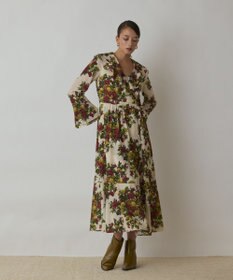GRACE CONTINENTAL ボタニカルベリープリントワンピース