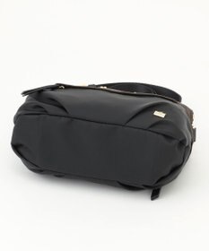 LA BAGAGERIE ウォータープルーフナイロン　スクエアショルダー