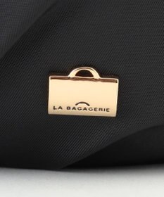 LA BAGAGERIE ウォータープルーフナイロン　スクエアショルダー