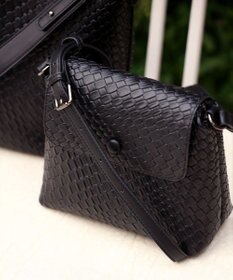 Tiaclasse 【2点セット】編み込み風ショルダーバッグ＋ショルダーポーチ付き