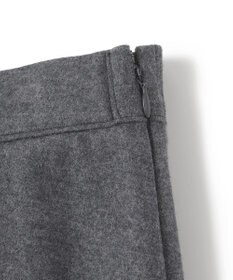 BEIGE， MONTAIGNE / ウールロングスカート